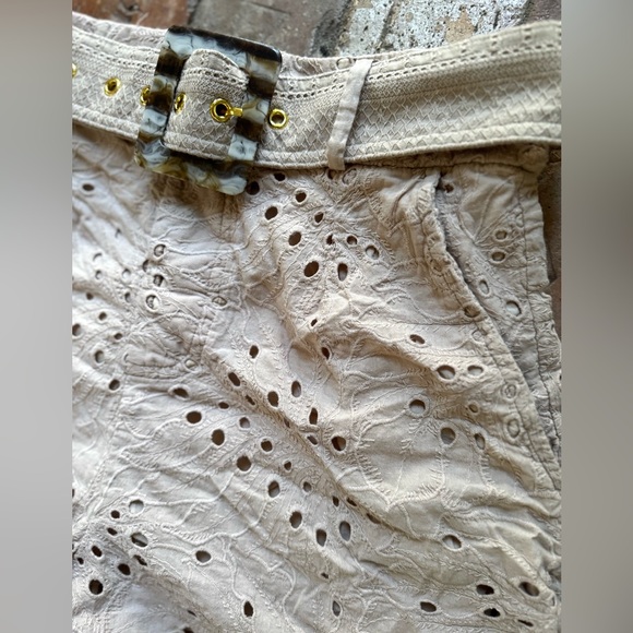 AQUABLU Carrington Eyelett Shorts High Waisted - Picture 5 of 8